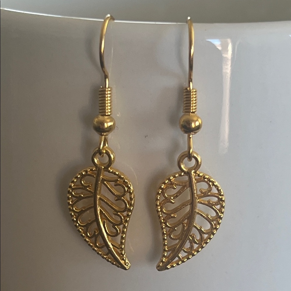 18k Gold Filled Leaf Filigree Earrings